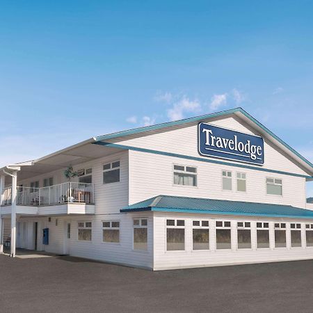 Travelodge By Wyndham Salmon Arm Bc Bagian luar foto